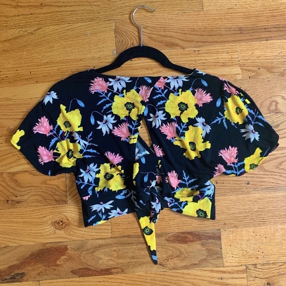 Divided open back top - Picture 3 of 4